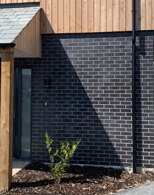 Quality brickwork with timber cladding by Braymont Construction